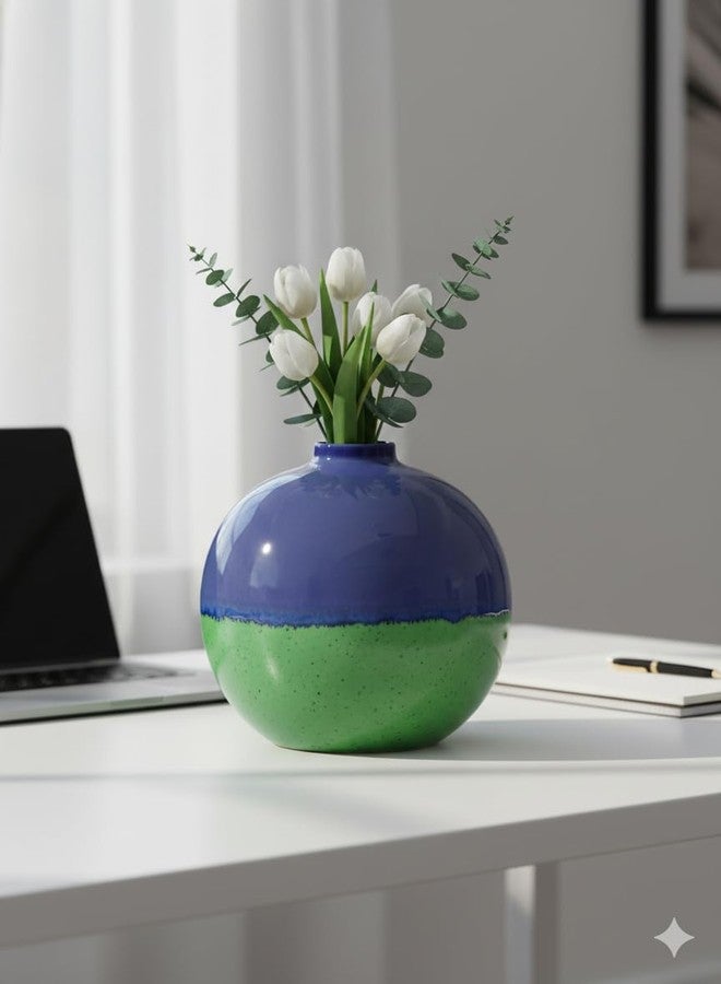 كافيين مزهرية زهور على شكل جرة من السيراميك المصنوع يدويًا من Caffeine Ceramic، باللونين الأخضر والأزرق (قطعة واحدة) - Image 1